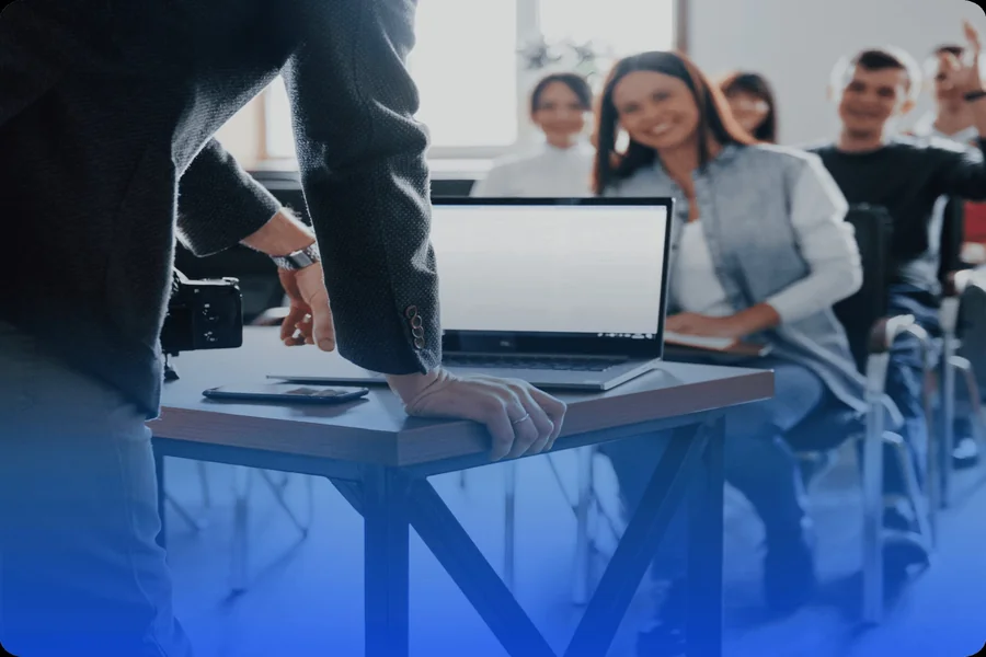 How to Turn Pictures into Videos for Vidwud Using Free AI