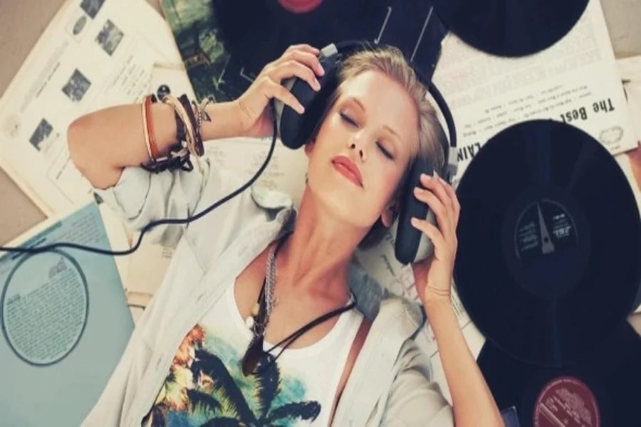 Vintage vs. Modern: Know What’s Best for Your Music Taste